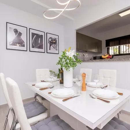 Apartment In Tenerife