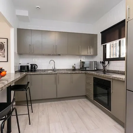 Cristian Sur Luxury 2 Bedroom * Los Cristianos (Tenerife)