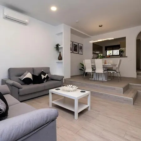 Cristian Sur Luxury 2 Bedroom *